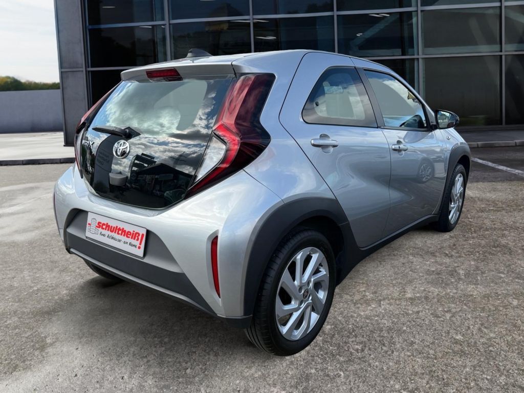 Fahrzeugabbildung Toyota Aygo X Play