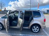 Volkswagen VW Touran 2.0 TDI 5 Sitzer 140 PS scheckhe... - Volkswagen Touran 140 ps mit Diesel-Antrieb