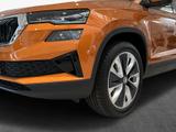 Skoda Karoq 2.0 TDI 4x4 DSG Selection AHK Pano - Skoda Karoq mit Schiebedach
