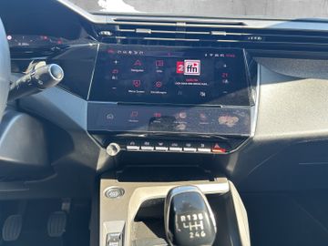 Peugeot 308 Allure Pack1.2 PureTech 130 +Kam.+Navi+360