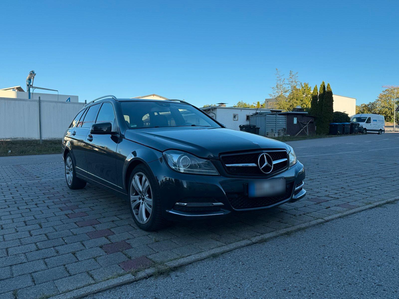 Mercedes-Benz C 220