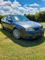 Ford Mondeo ST220 3.0 V6 - Ford Mondeo: V6 ST
