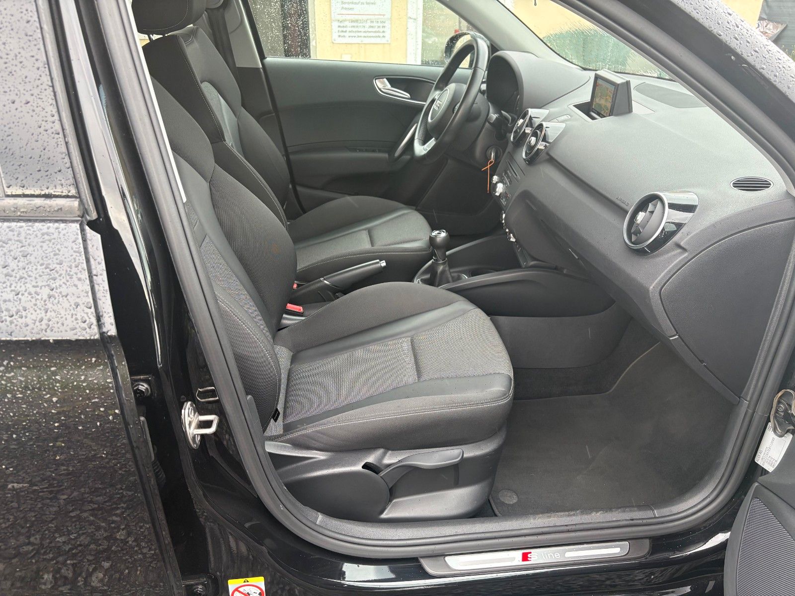 Fahrzeugabbildung Audi A1 1.4 TSI SPBK S LINE edition Navi Xenon SPORTP