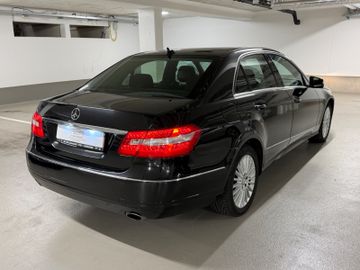 Mercedes E 350 - 5