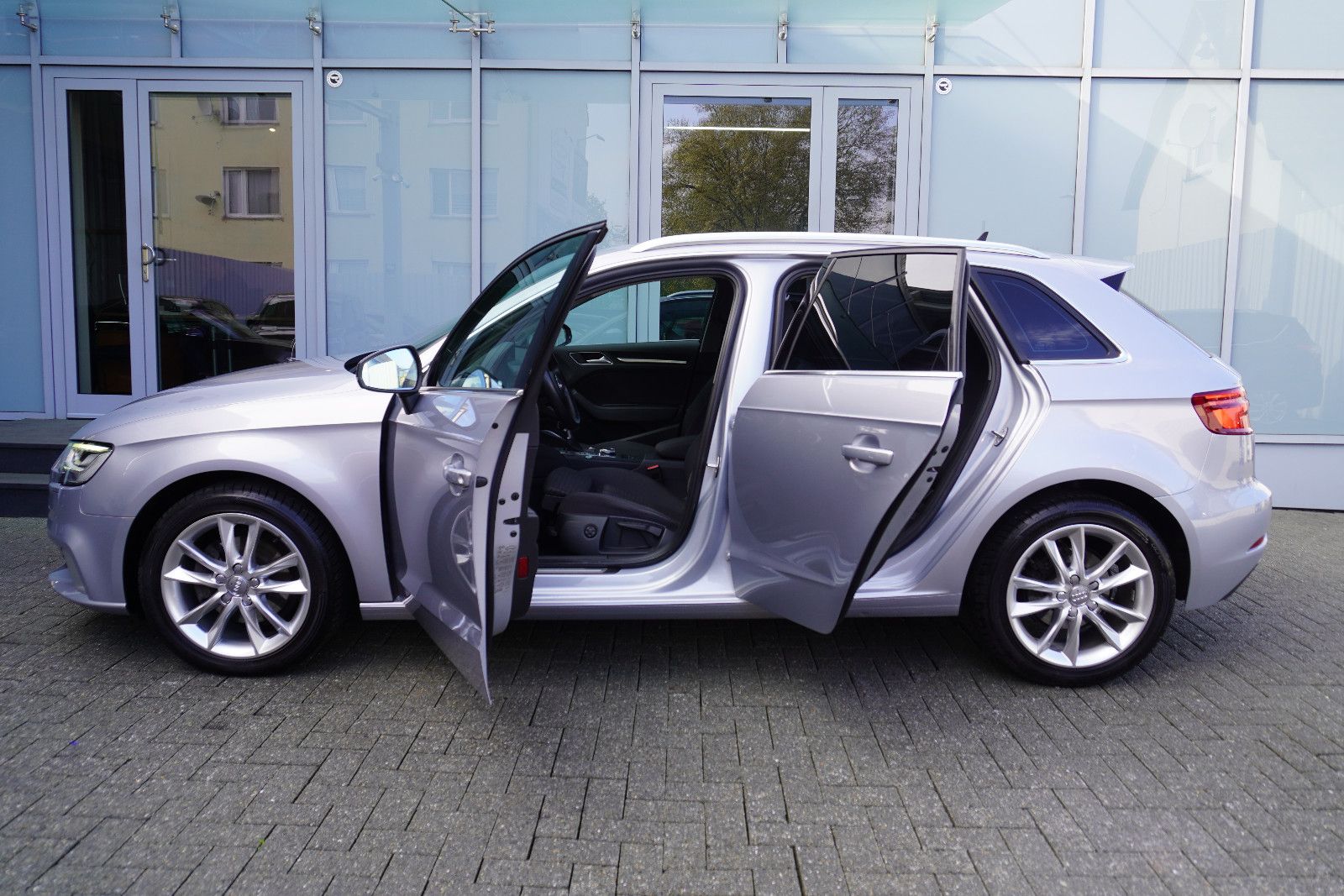 Audi A3 Sportback TDI sport Automatik/B&O/LED/SR+WR foto 11