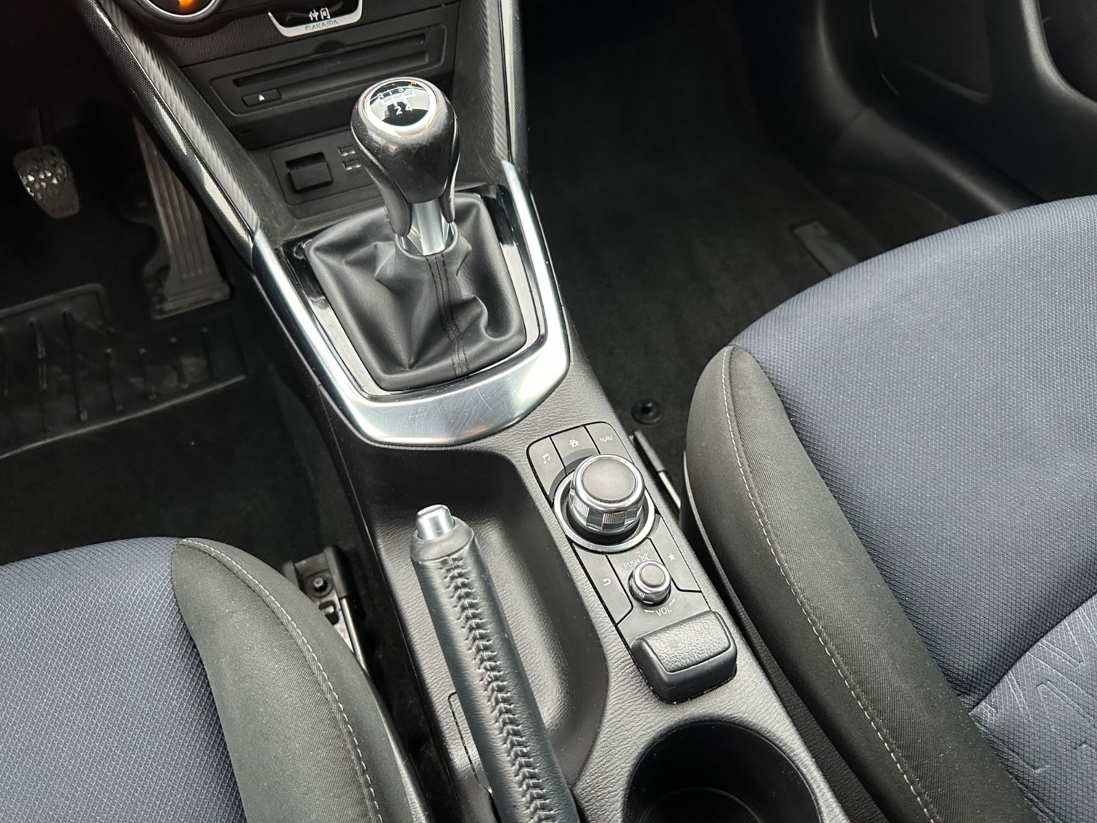 Fahrzeugabbildung Mazda 2 1.5 SKYACTIV-G 90 Nakama GRA/Sitzhzg/Einparkh