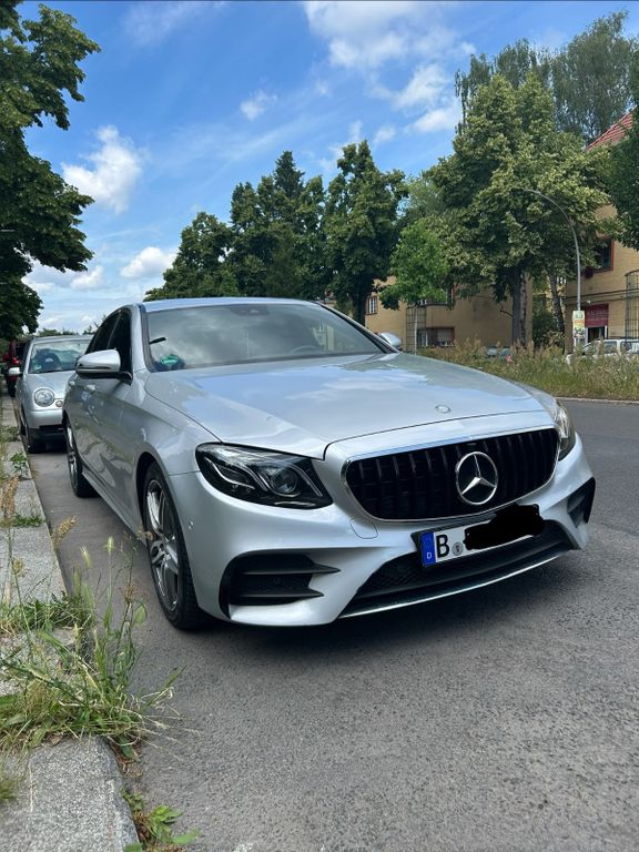 Image of Mercedes-Benz E 220