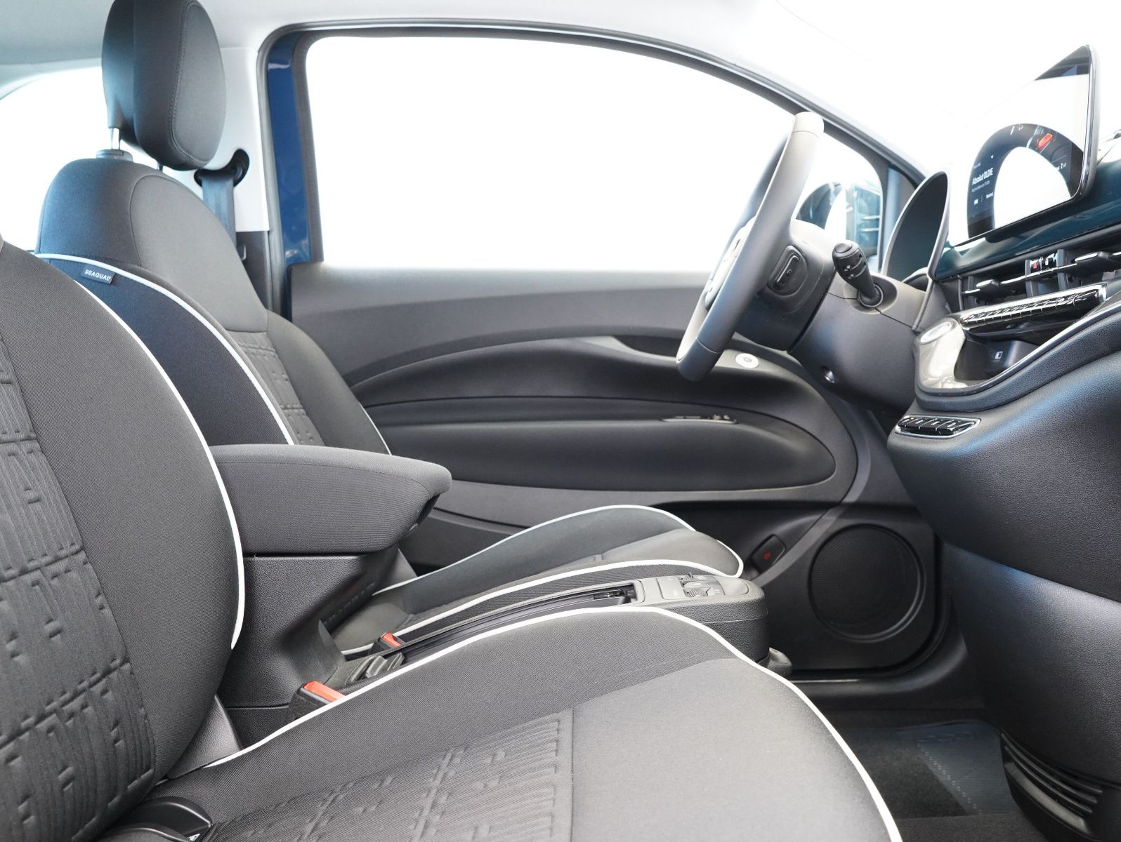 Fahrzeugabbildung Fiat 500e 87KW/42kWh/DC-LADEN/CARPLAY/DAB/SOH/KAMERA