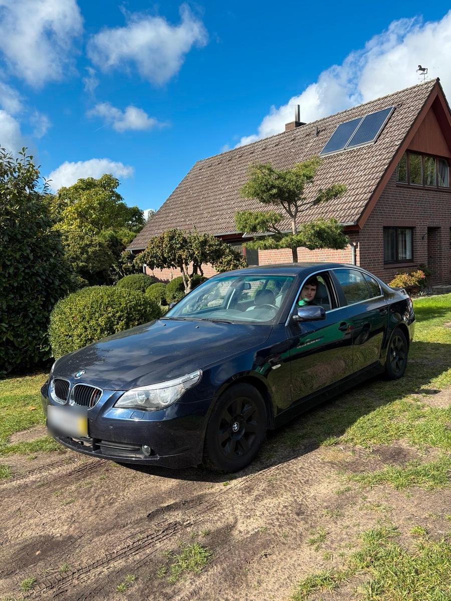 BMW 523