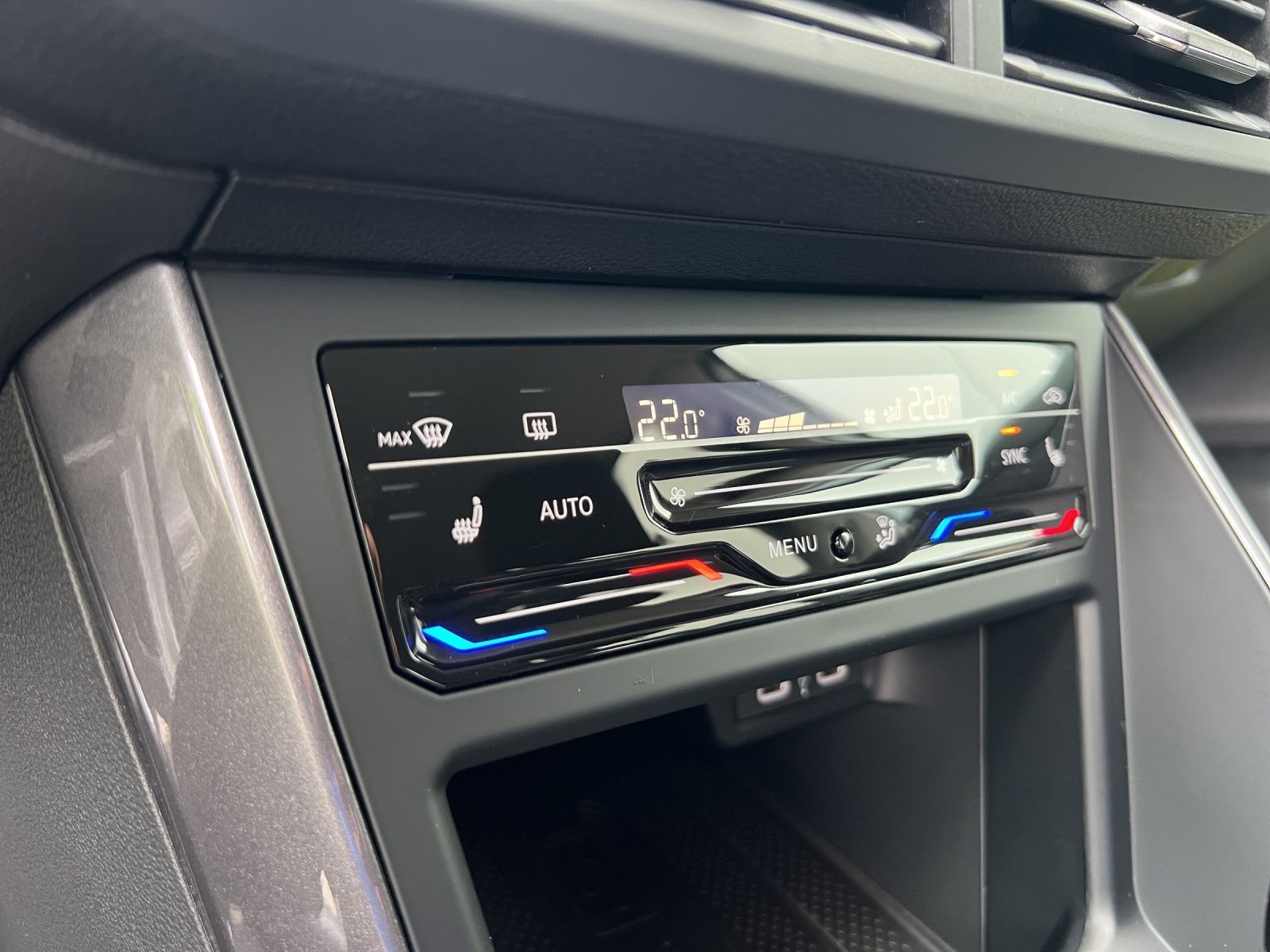 Taigo Style 1.0 TSI DSG Navi*Matrix*CarPlay*LED