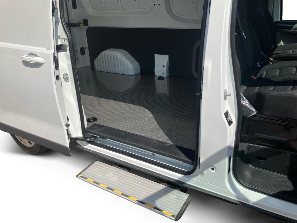 Fahrzeugabbildung Maxus Deliver 7 2.0 Diesel L2 FWD L2H1 LUX *PDC*SpurH