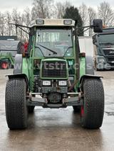 Fendt 250 SA 4x4 Fronthydraulik Rasenbereifung - Fendt Kabine