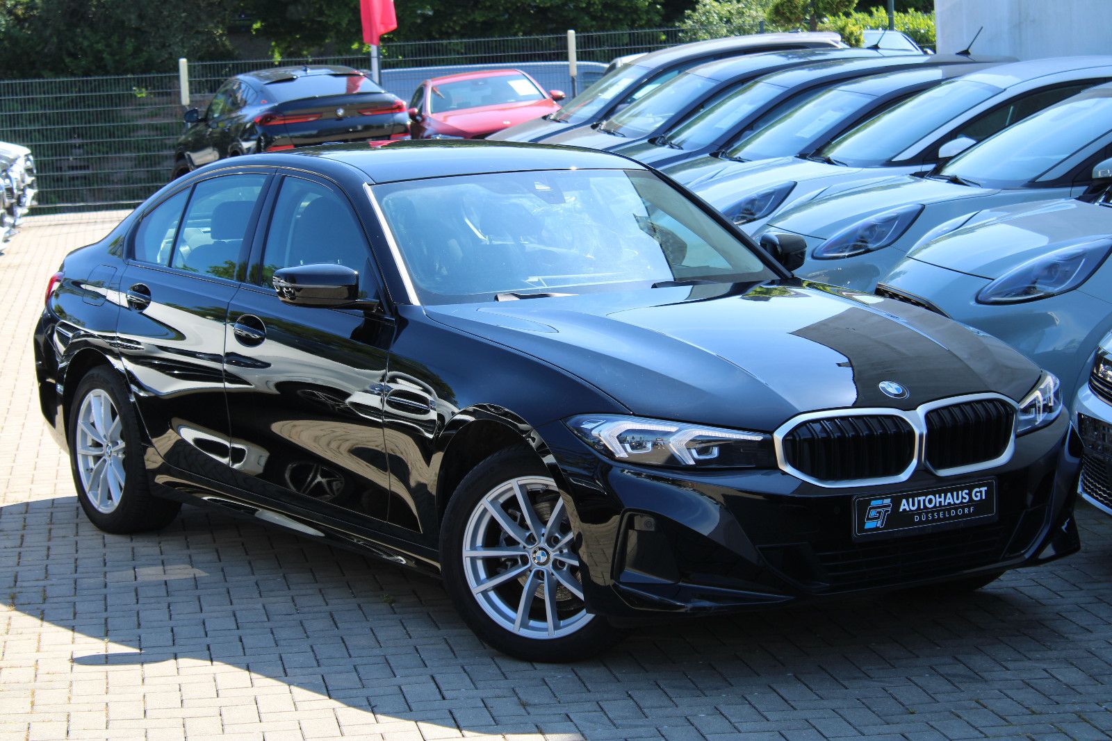 BMW 318i Limousine/Navi/Tempomat/Sitzhzg/WideScreen foto 3