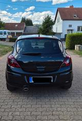 Opel Corsa D 1.4 Color Edition 74kW - Opel Corsa aus 2011: Color Edition