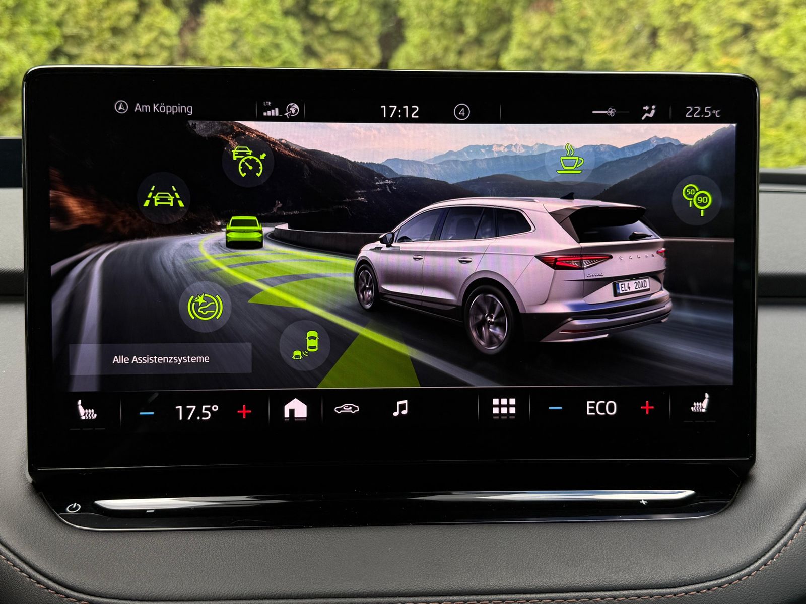 Fahrzeugabbildung SKODA Enyaq 80 x Suite CCS+MATRIX+KAM+AHK+LEDER+SPORT