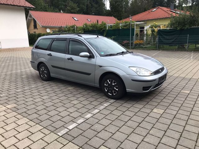 Ford Focus Kombi 1,6 Benziner 101ps Klima ...