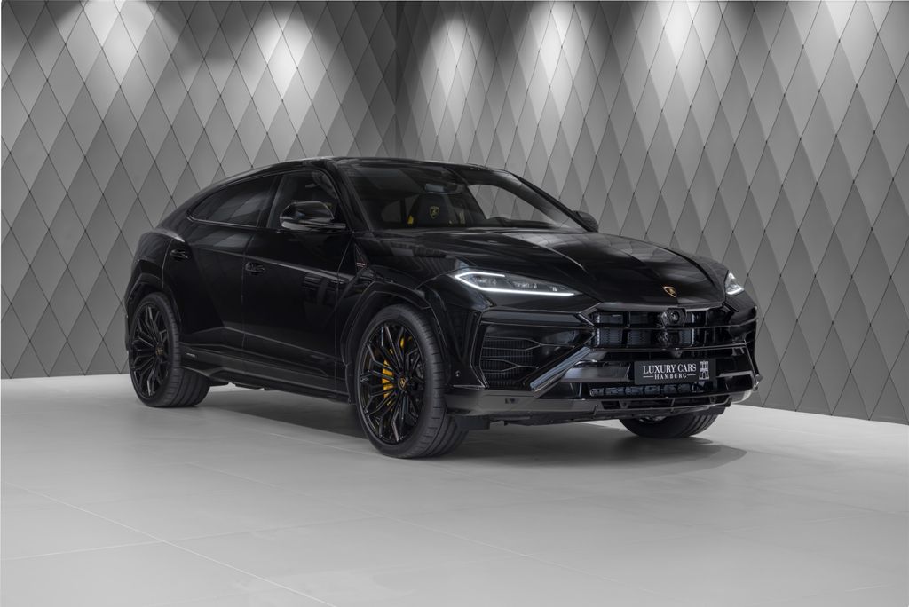 Urus 4.0 V8 SE 2026 BLACK/YELLOW AKRAPOVIC CARBO - Bild 1