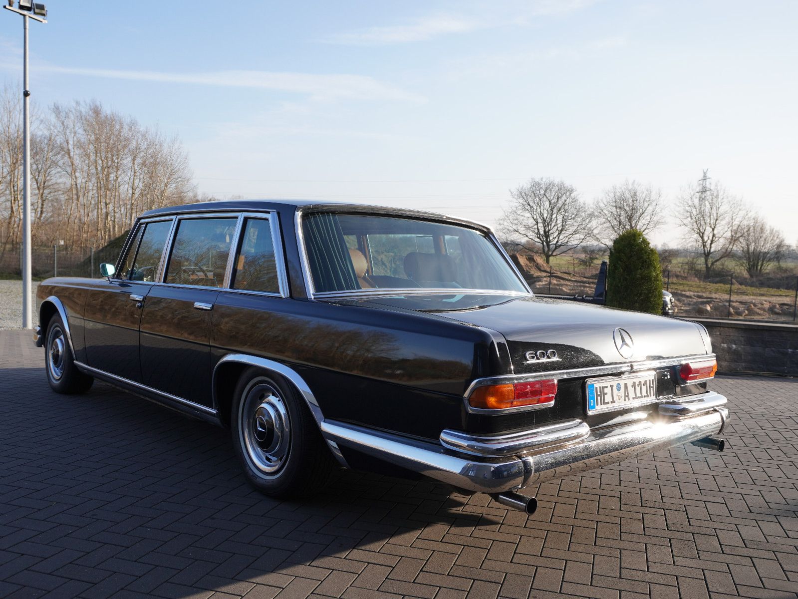 Fahrzeugabbildung Mercedes-Benz 600