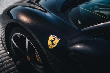 2021 Ferrari SF90 照片 7