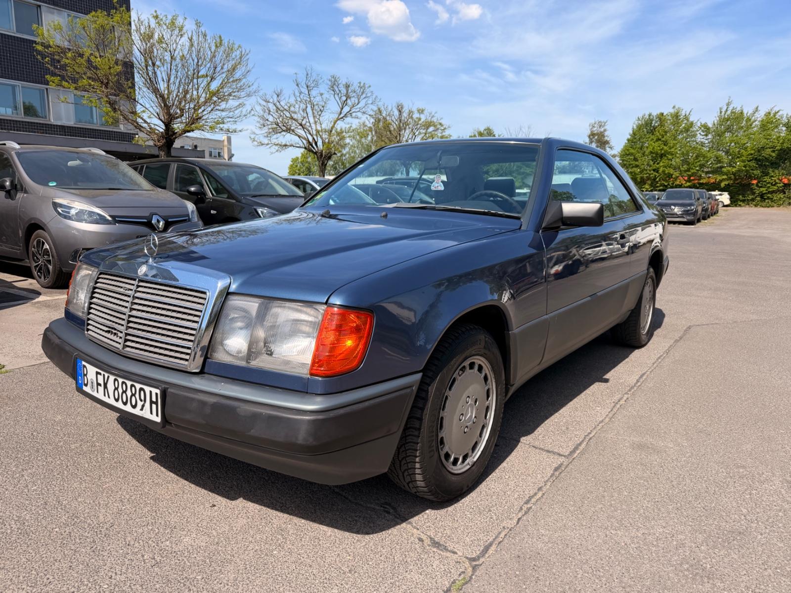 Mercedes-Benz CE 300 Coupe Automatik el.Fenster el.Schiebedach
