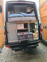 Volkswagen Schönes Wohnmobil auf Crafter Basis - Allradantrieb Kastenwagen