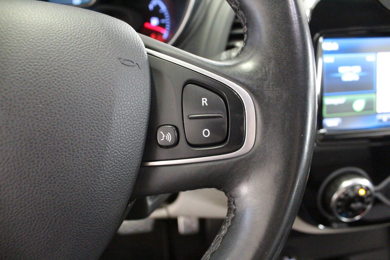 Fahrzeugabbildung Renault Captur TCe 120 EDC *Initiale Navi*Automatik*
