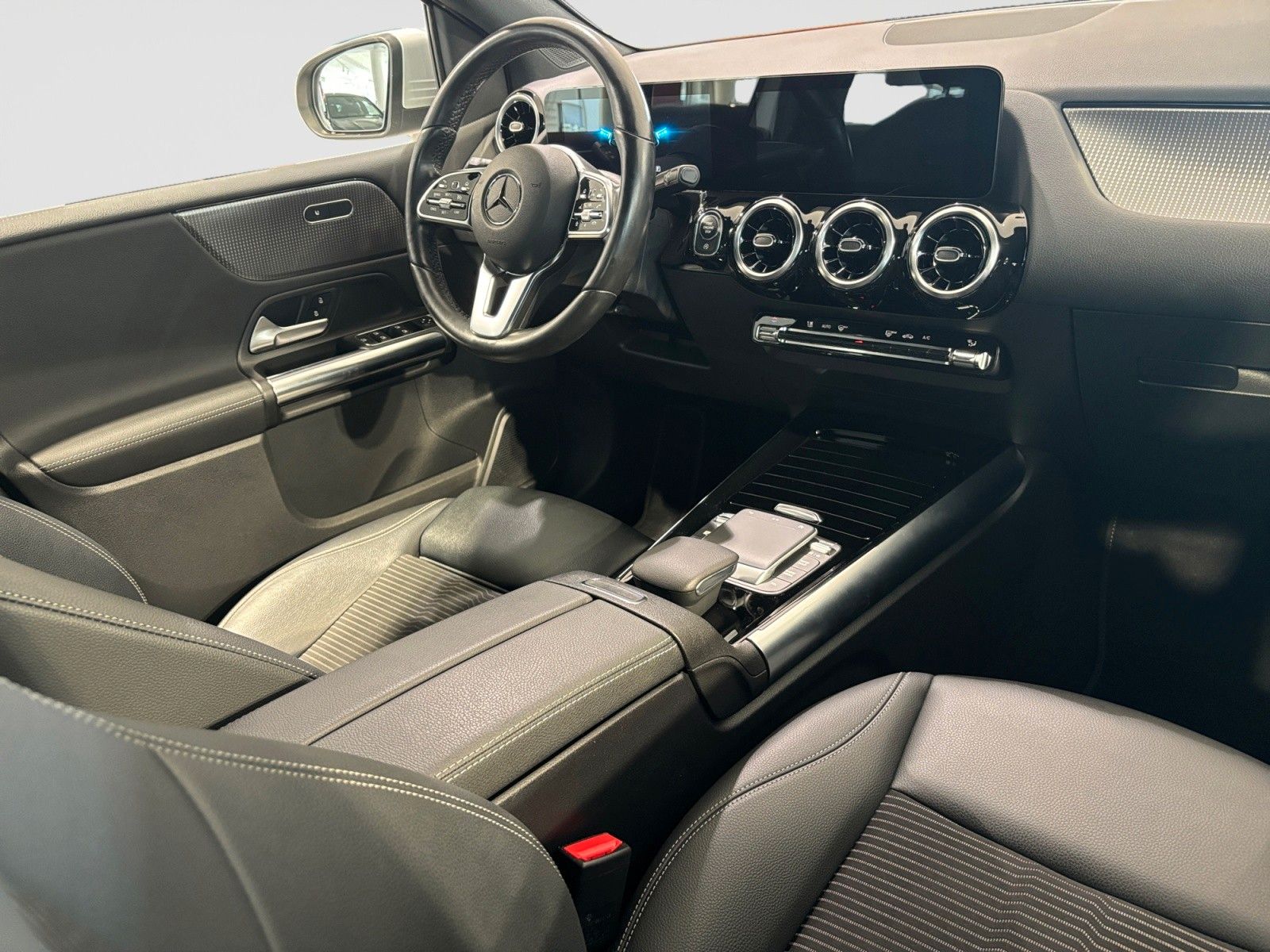 Mercedes-Benz B200 AUT 2.HD LED APP PARK NAV TEMP KLIMA SHZ foto 11
