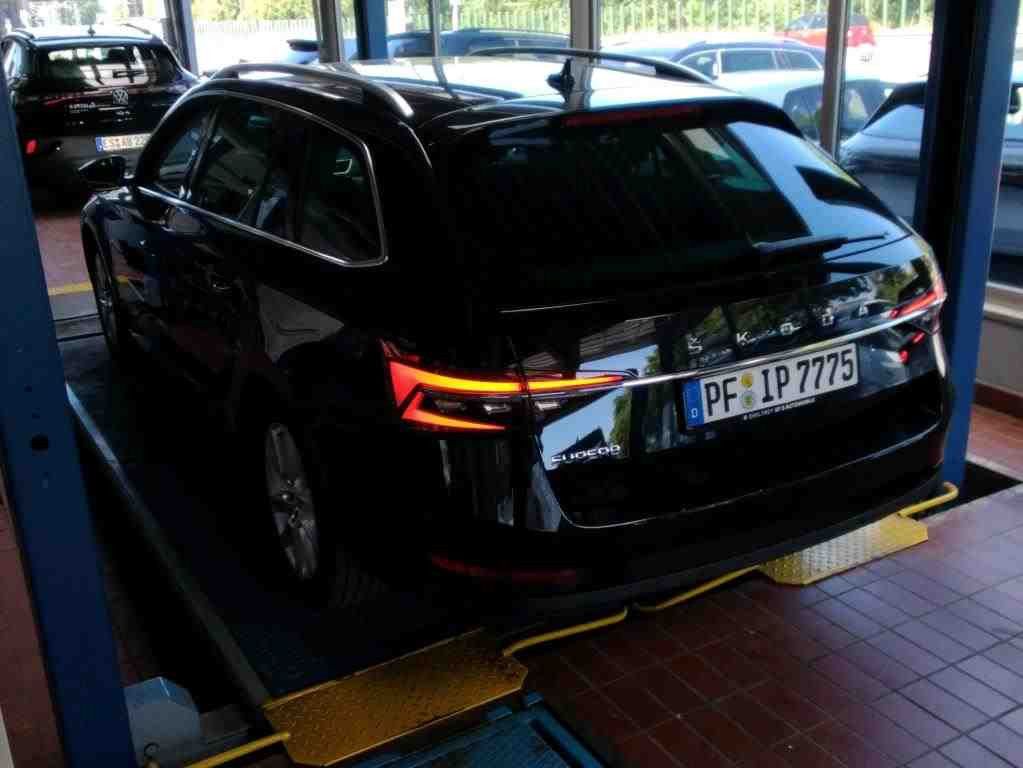 Skoda Superb - Bild 5