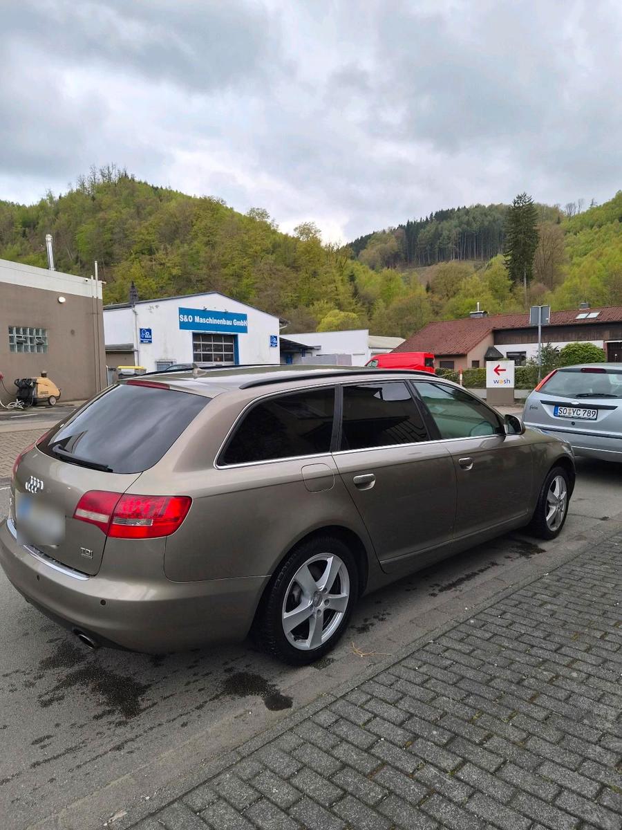 Audi Quattro 2011 — photo 5