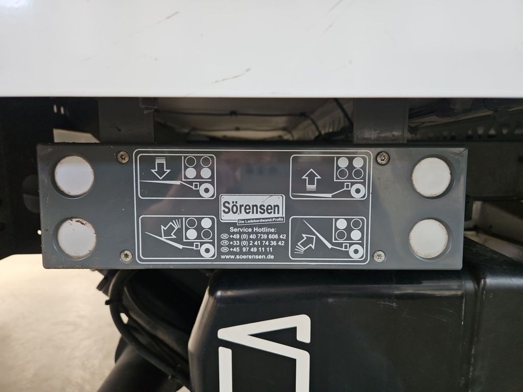 Fahrzeugabbildung Mercedes-Benz Sprinter 317 Koffer LBW 4.325 Navi RFK SHZ Klima