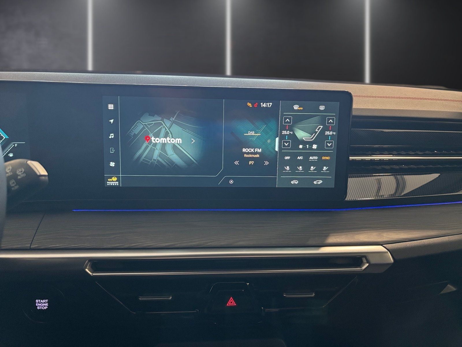 Fahrzeugabbildung KGM Actyon LUX*Panorama*Navi*360*Towinkel*LED*Spurha