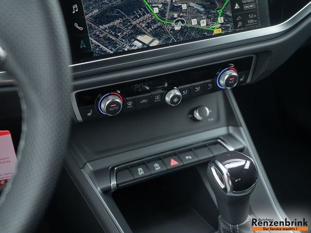 Q3 35 TFSI S line AHK+RFK+NAVI+LED