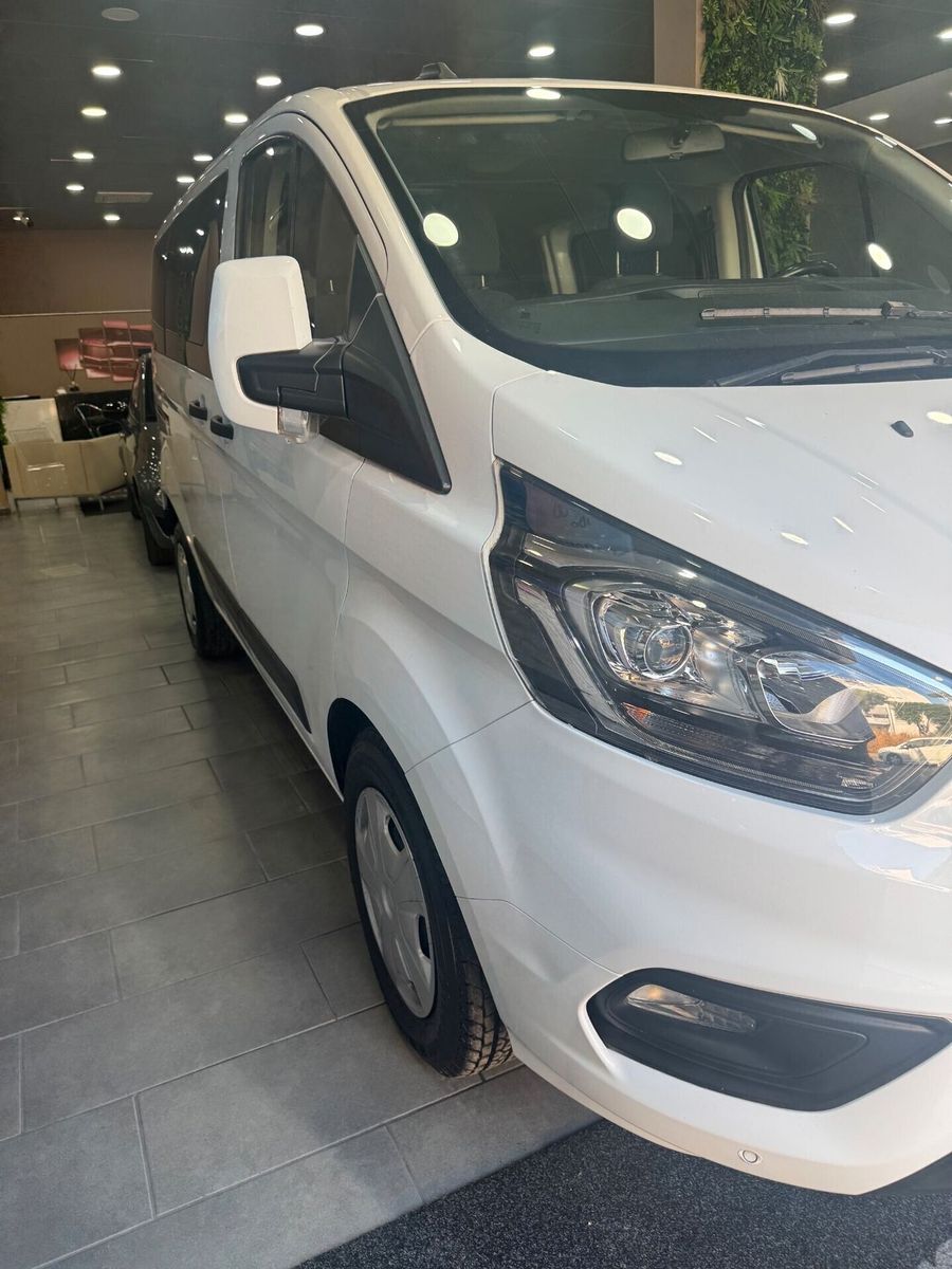 Ford Transit Custom 320 2.0 EcoBlue 130cv PC Com imagem 2