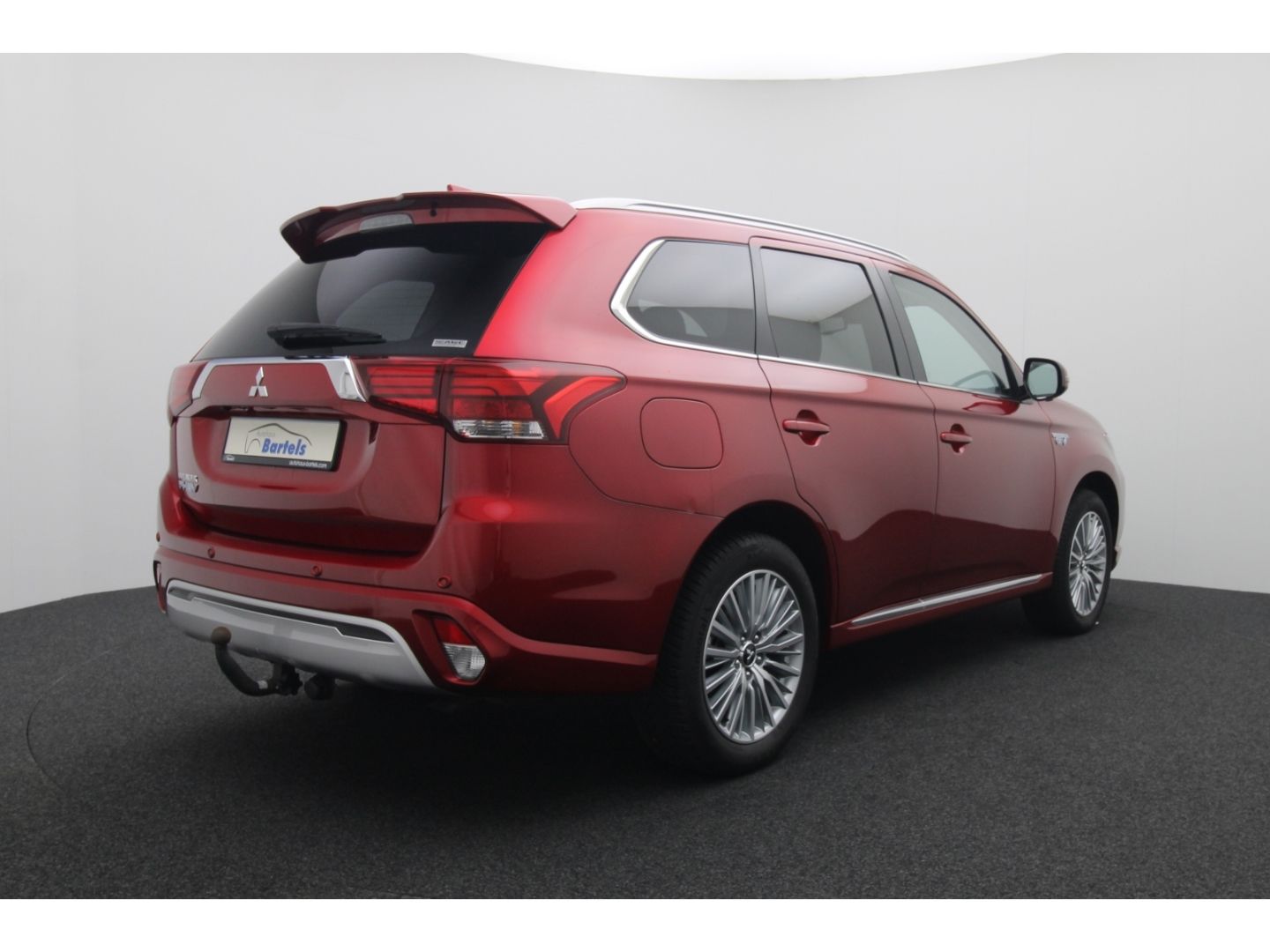 Fahrzeugabbildung Mitsubishi Plug-in Hybrid Outlander PHEV 2.4 Plus 4WD ACC,