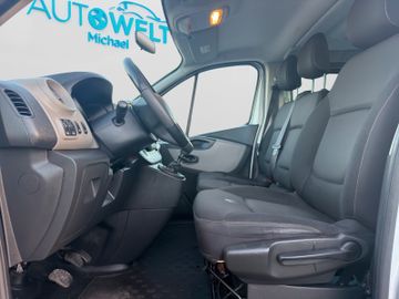 Renault Trafic - 12