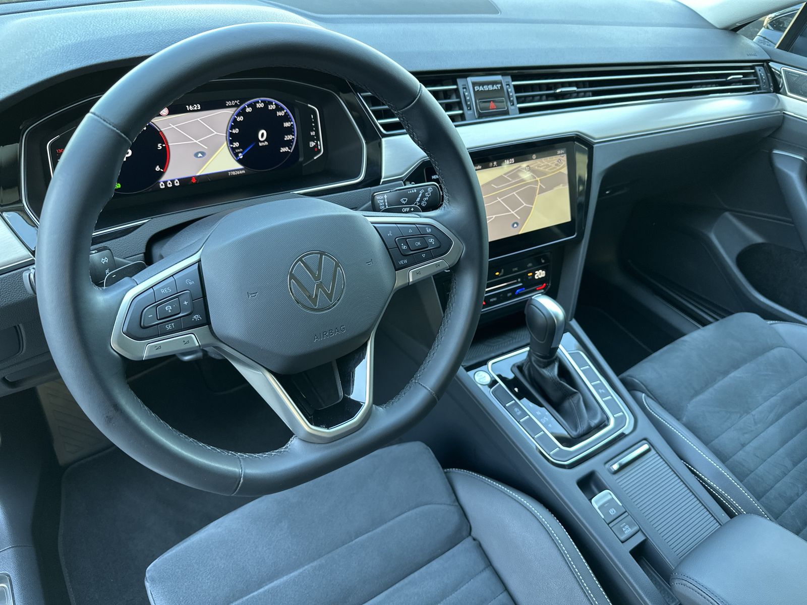 Fahrzeugabbildung Volkswagen Passat Variant 2.0 TDI DSG Elegance NAV+LED+AHK