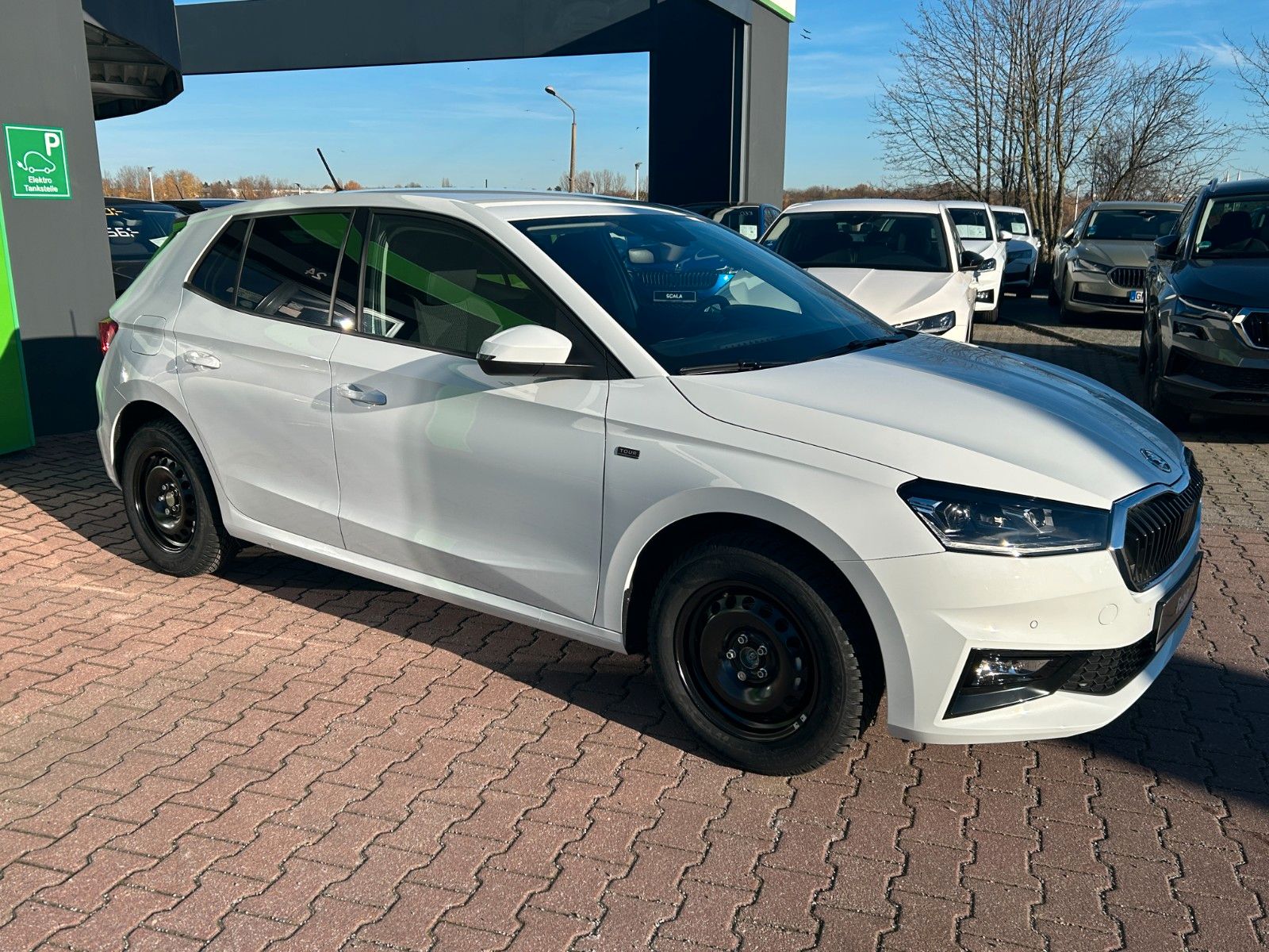 Skoda FABIA Tour 1,0 TSI 70 kW 95 PS imagem 3