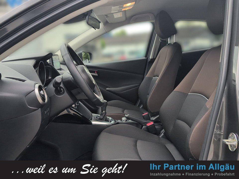 Fahrzeugabbildung Mazda 2 SKY-G 90 KIZOKU RENTNERFZG NEUWERTIG CARPLAY++