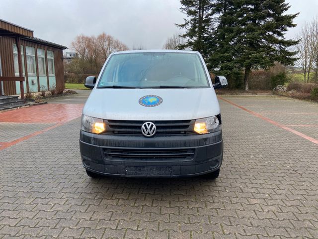 Volkswagen T5 Transporter  Kombi 8 sitzer