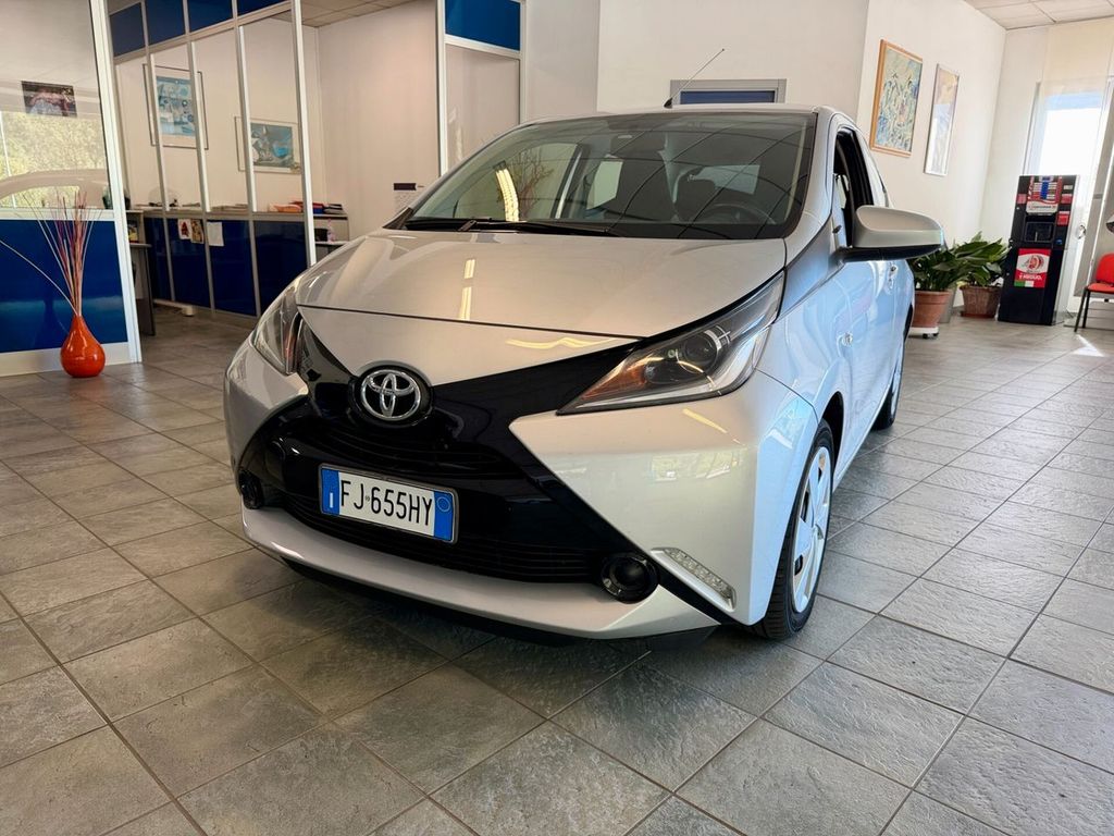 Image of Toyota Aygo (X)