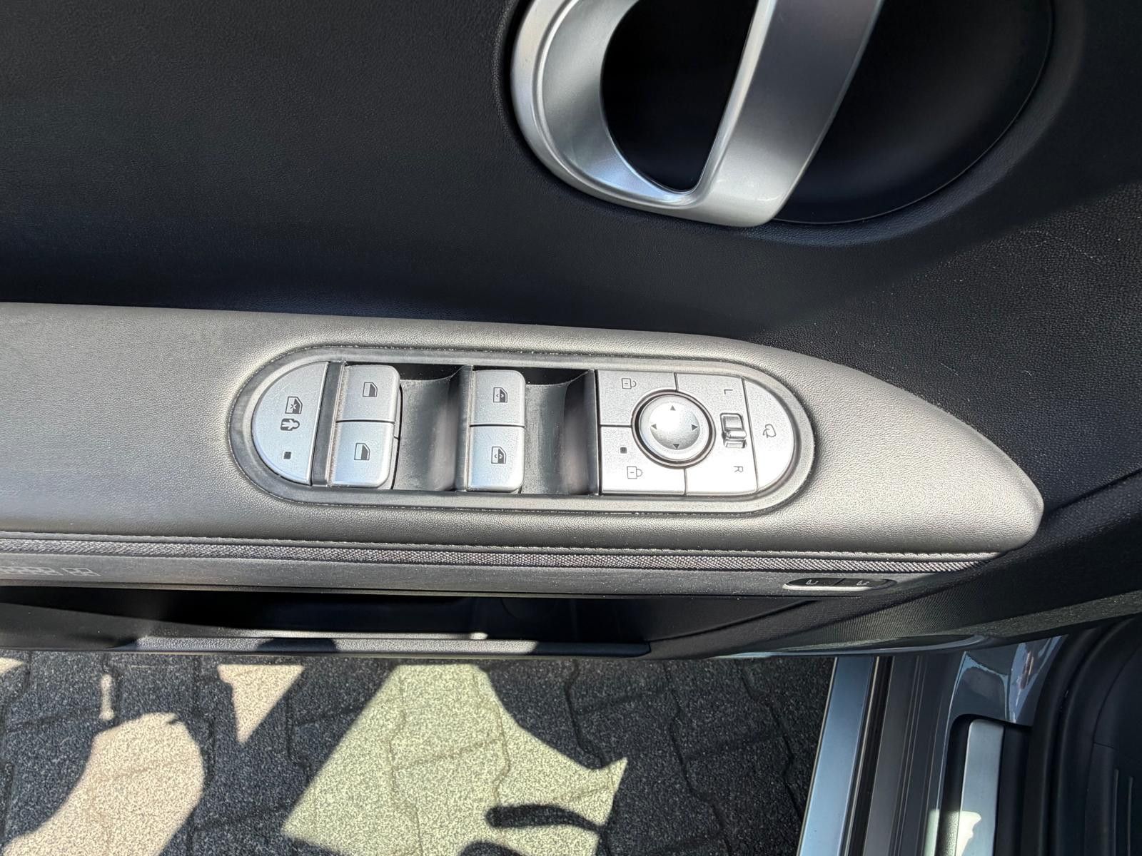 Fahrzeugabbildung Hyundai Ioniq 5 Uniq 4WD RELAX+HEAD+LED+SOLAR+360+ACC+WP