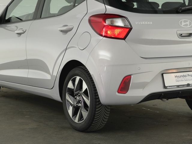 i10 FACELIFT TREND AT+NAVI+RÜCKFAHRKAMERA+FERNLI