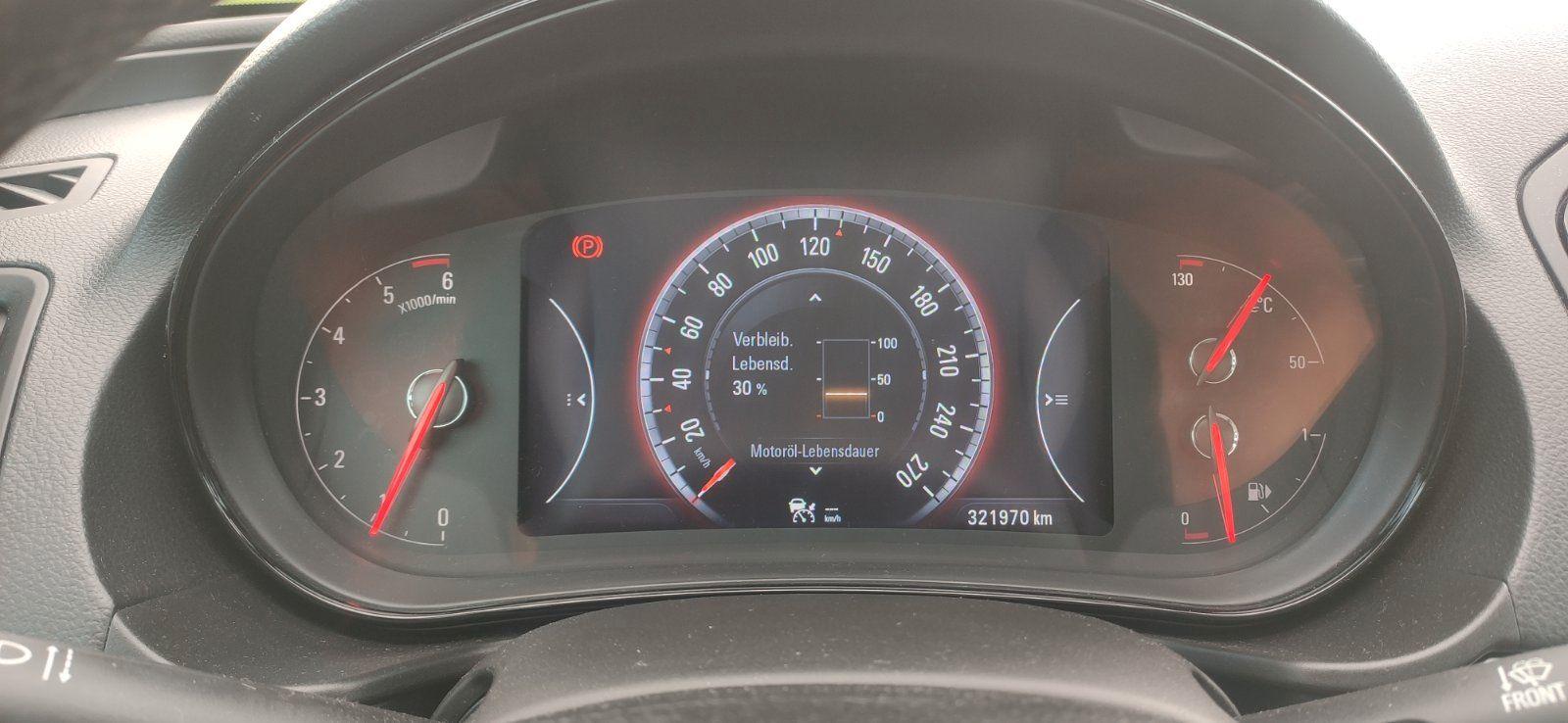 Opel Insignia 2015 — photo 12