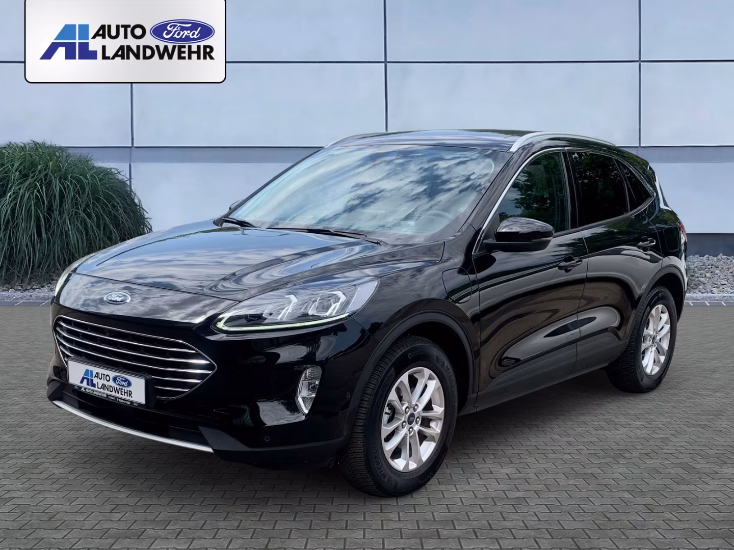 Ford Kuga Plug-In Hybrid Titanium X HUD AHK-klappbar 