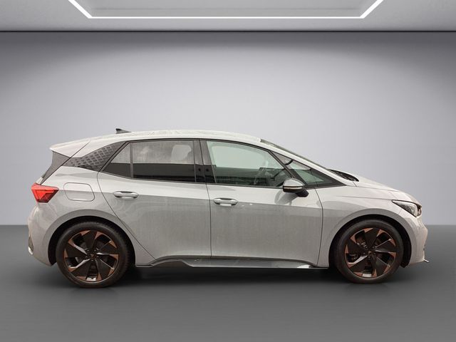 Born 58kWh