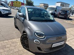 Fiat 500e La Prima 42 kWh 118PS - Navi, RFK, SHZ, LED