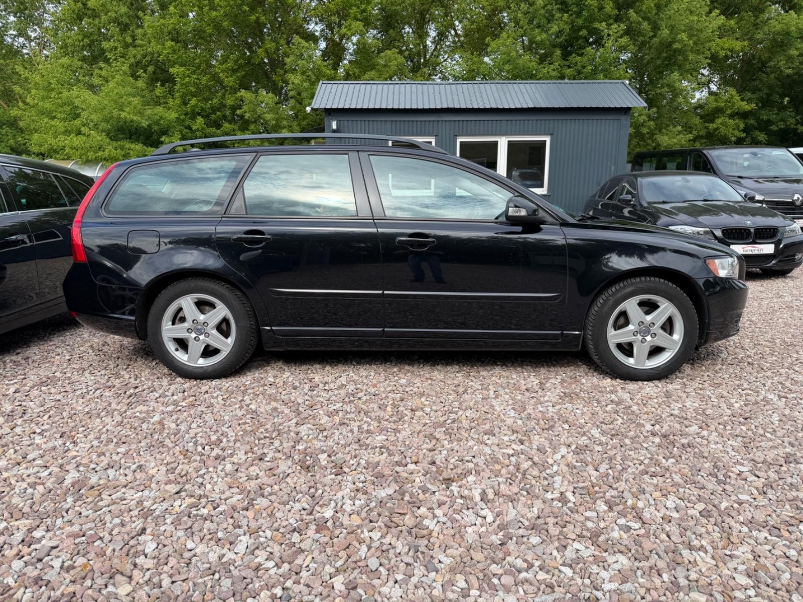 Volvo V50 2010 — engine 1.560 cm³, 109 HP (80kW)