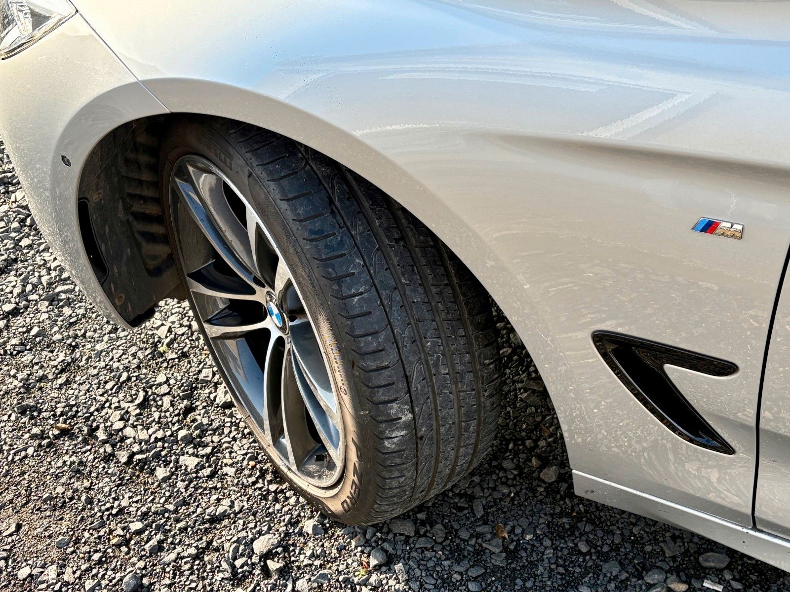 Fahrzeugabbildung BMW 320d xDrive GT M SPORTPAKET Navi Leder Xenon Pan