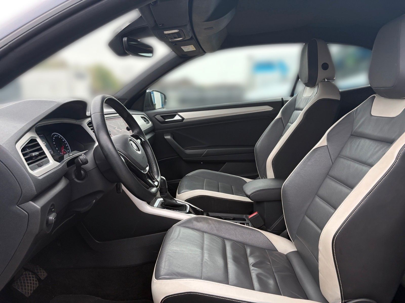 Fahrzeugabbildung Volkswagen T-Roc Cabriolet Style