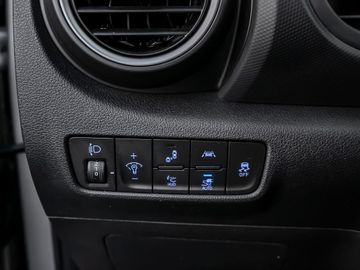 Hyundai Kona Premium Elektro 2WD Fahrassistenz-Paket